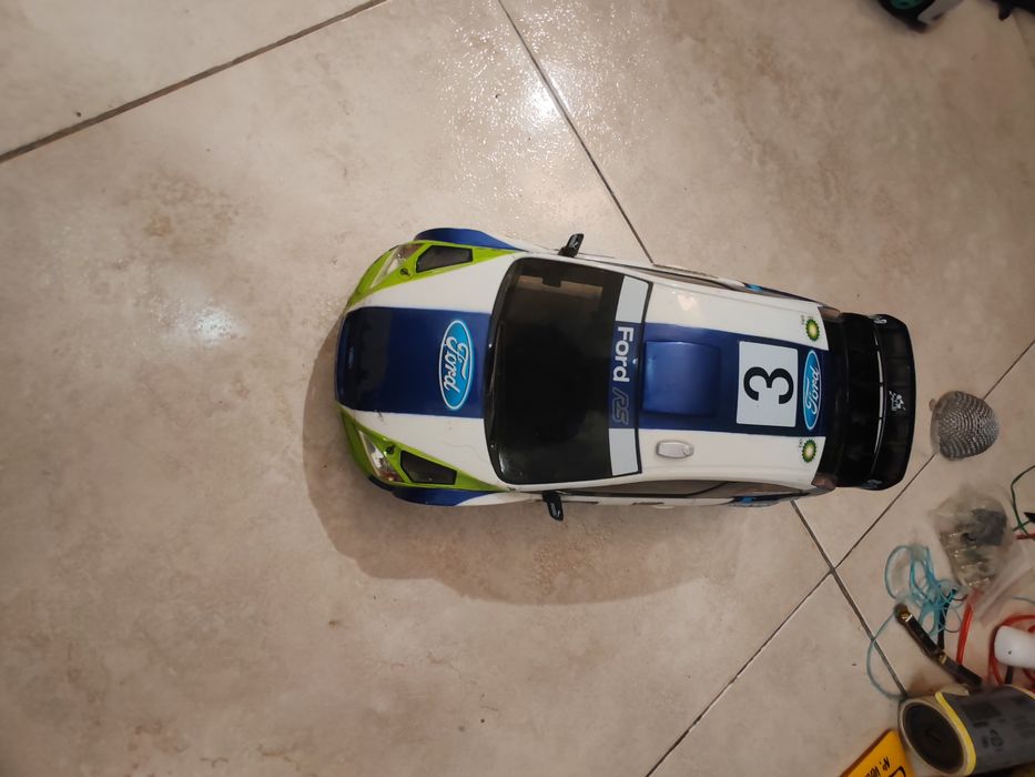 Carrinho elétrico s comando