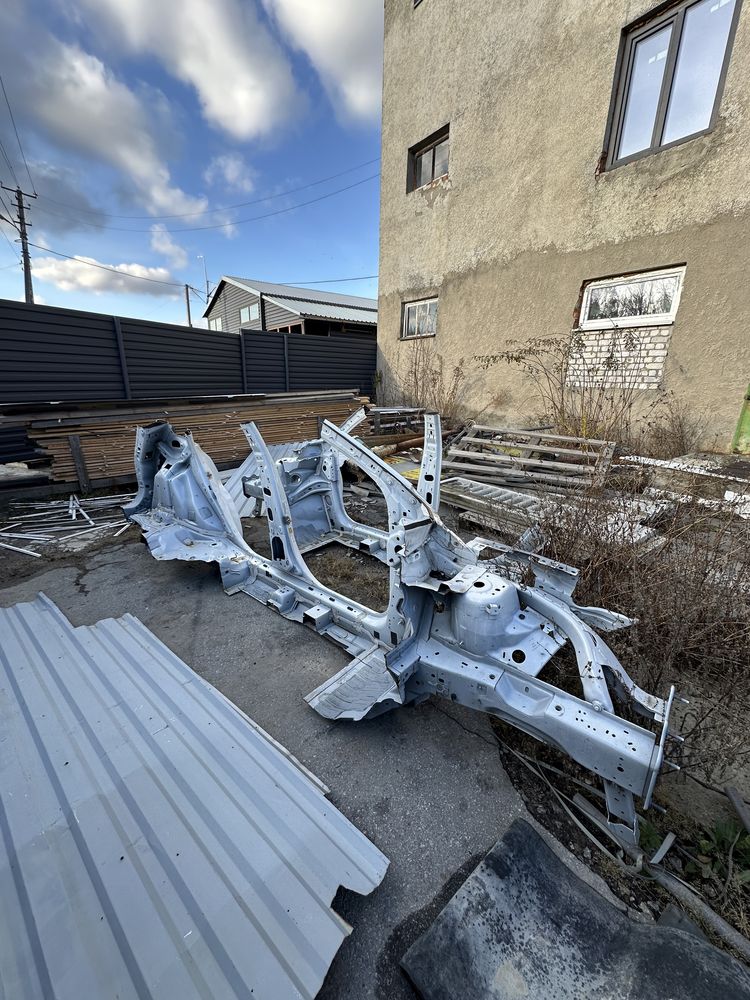 Передняя четверть Ford Escape mk4 2020 - 2025