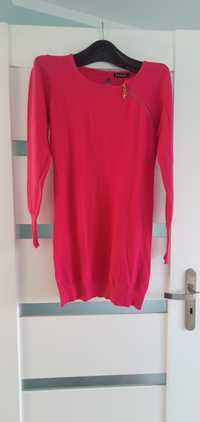 Długi sweter w kolorze różowym