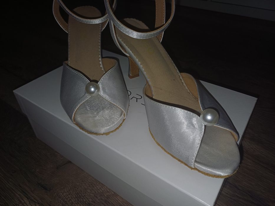 Buty taneczne do ślubu
