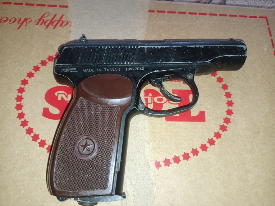 Продам іграшковий ПМ.