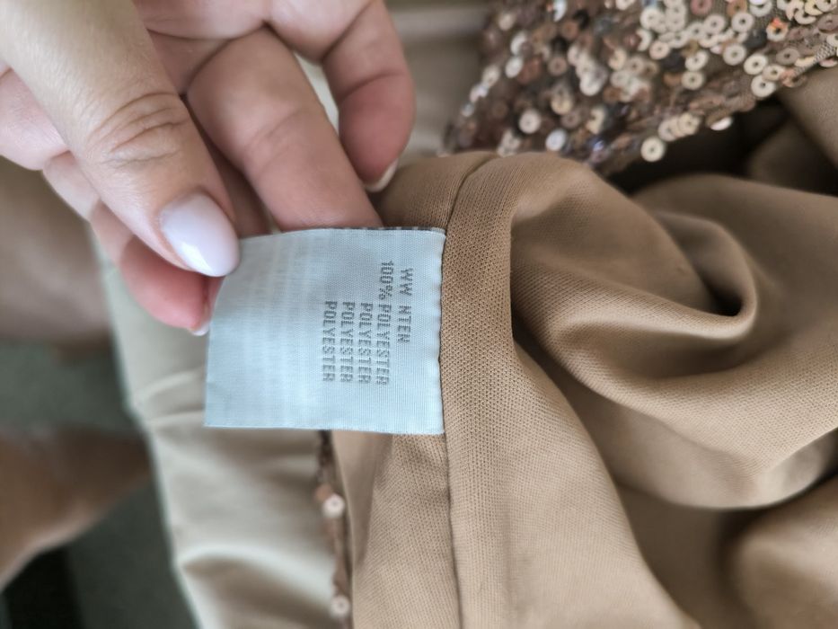 Гарне святкове плаття М-Л