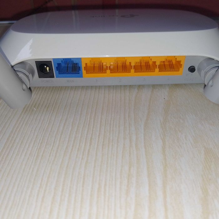 Wi-Fi роутер TP-link, посилювач інтернет сигналу.