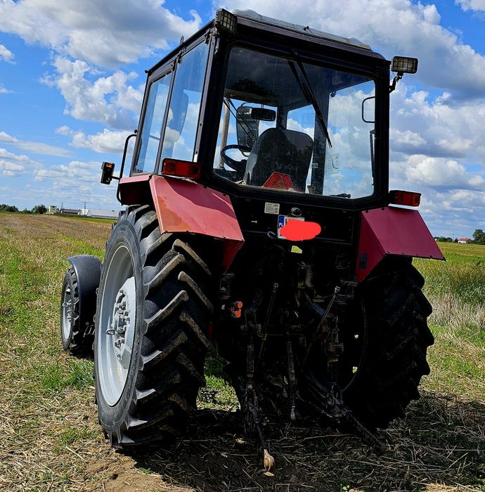 Ciągnik rolniczy Belarus MTZ 820
