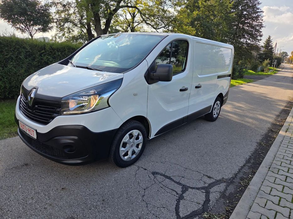 Renault TRAFIC  Przesuwne drzwi 2x Nawigacja Czujniki Parkowania