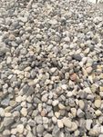 Kamień rzeczny ozdobny 16–32 mm – ścieżki, rabaty, oczka wodne