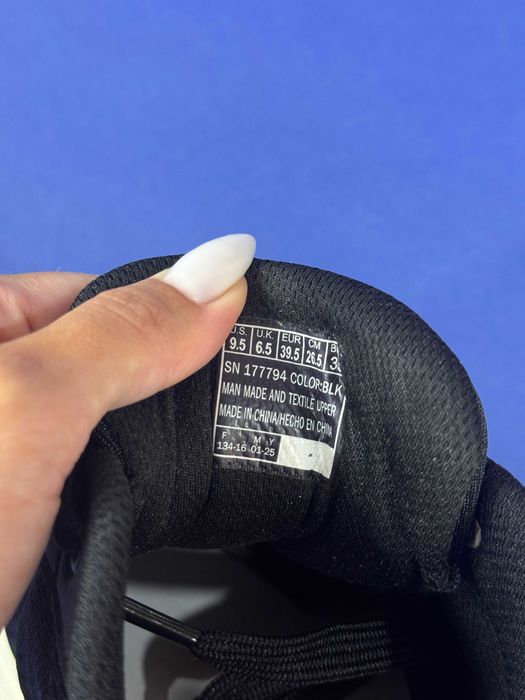 Жіночі легкі текстильні кросівки Skechers 39,5 розмір