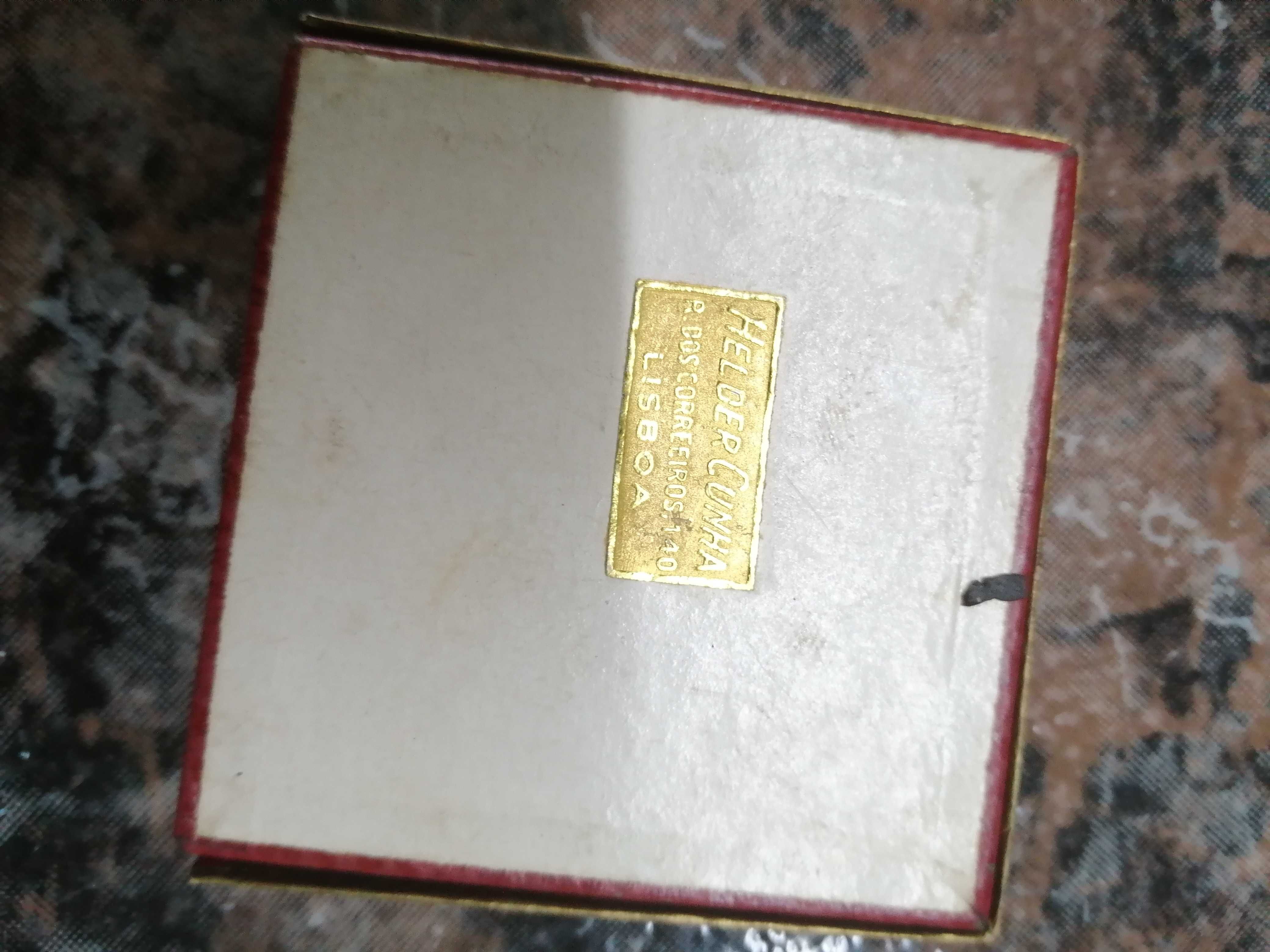 cracha de 1959 , condutor exemplar . diario de lisboa