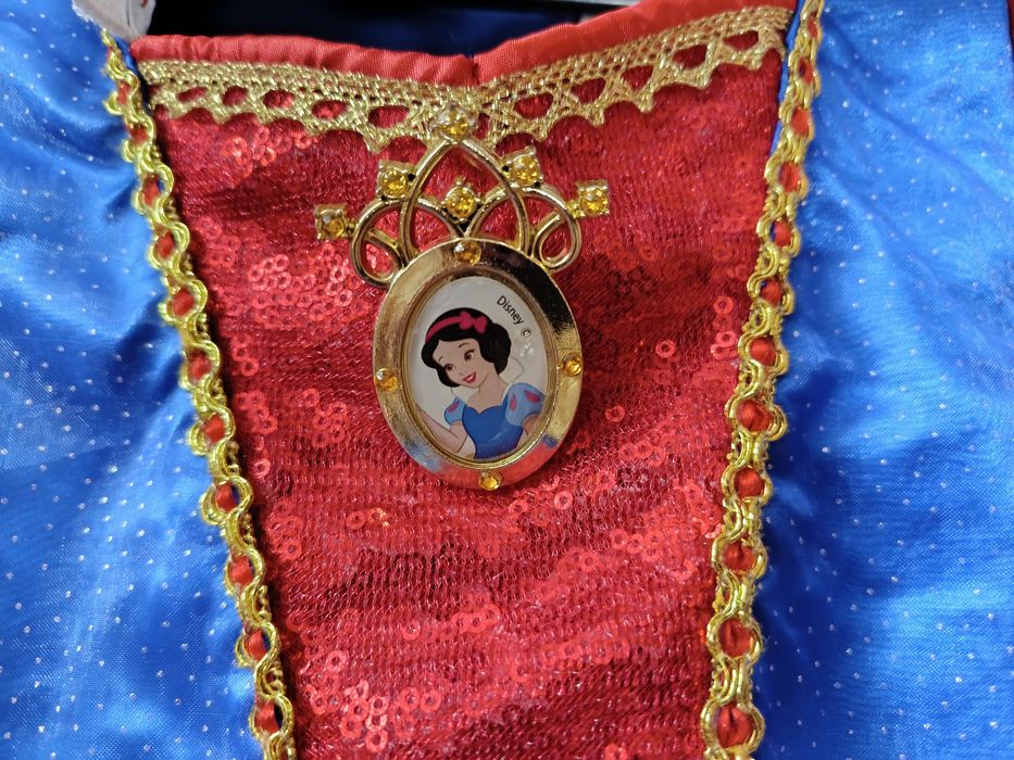 Карнавальное платье Белоснежка, на 3-4 года