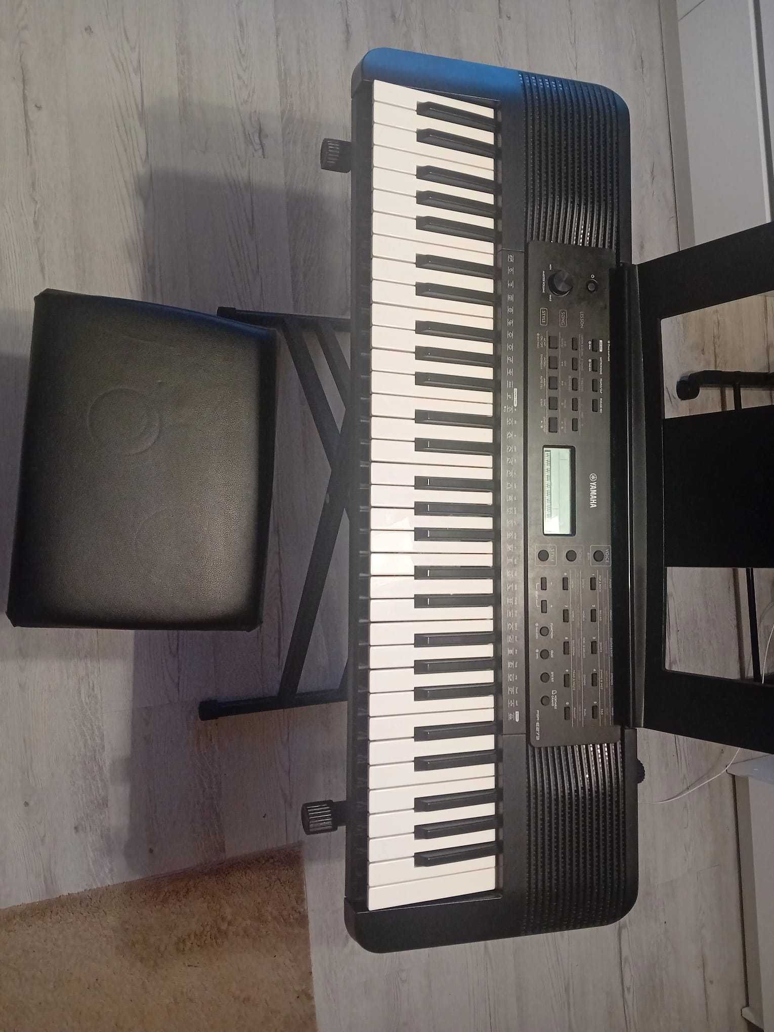 Keyboard Yamaha PSR-E273