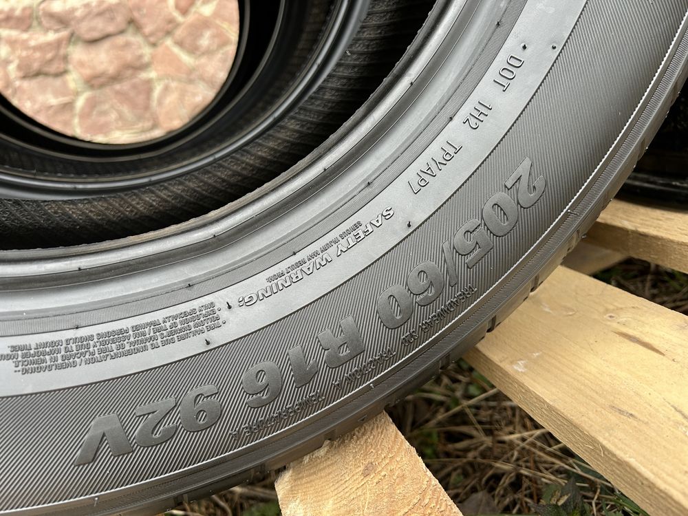 205/60R16 Kumho Ecsta PS71 4шт нові