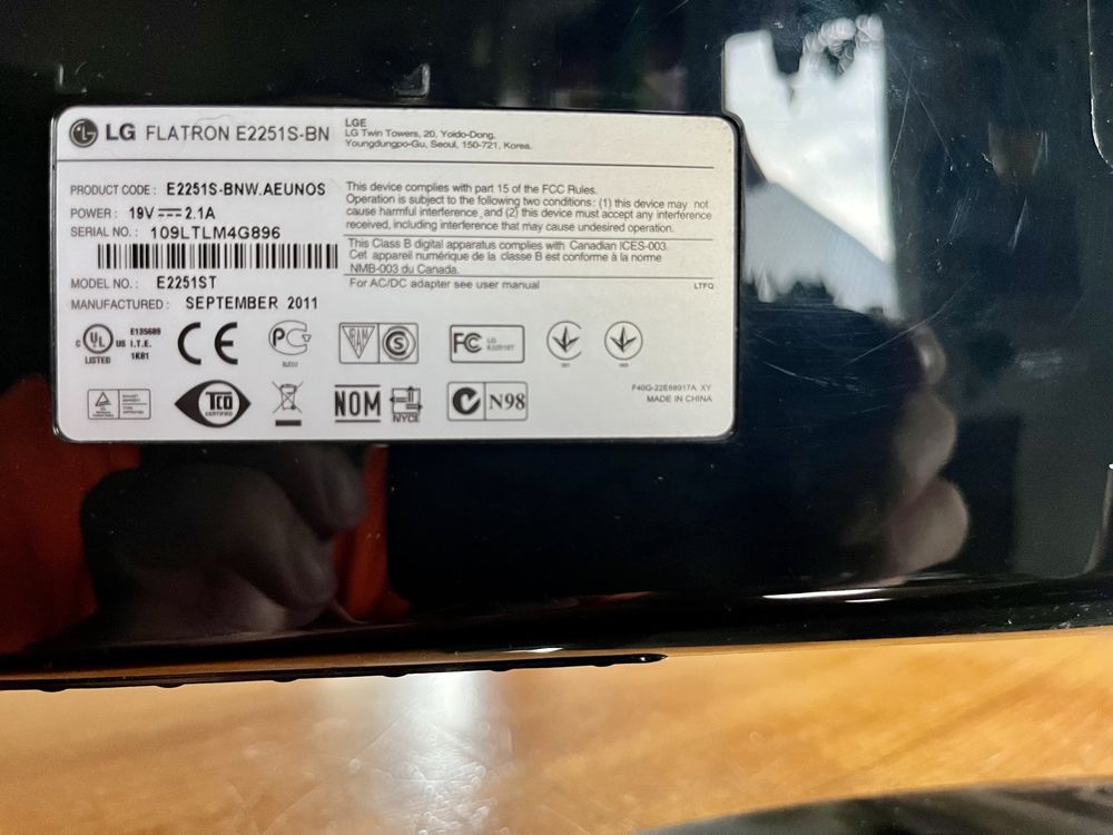 Monitor LG Flatron E2251S-BN