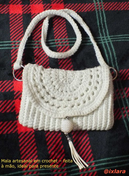 Bolsa artesanal de crochê – ideal para presente ou uso diário