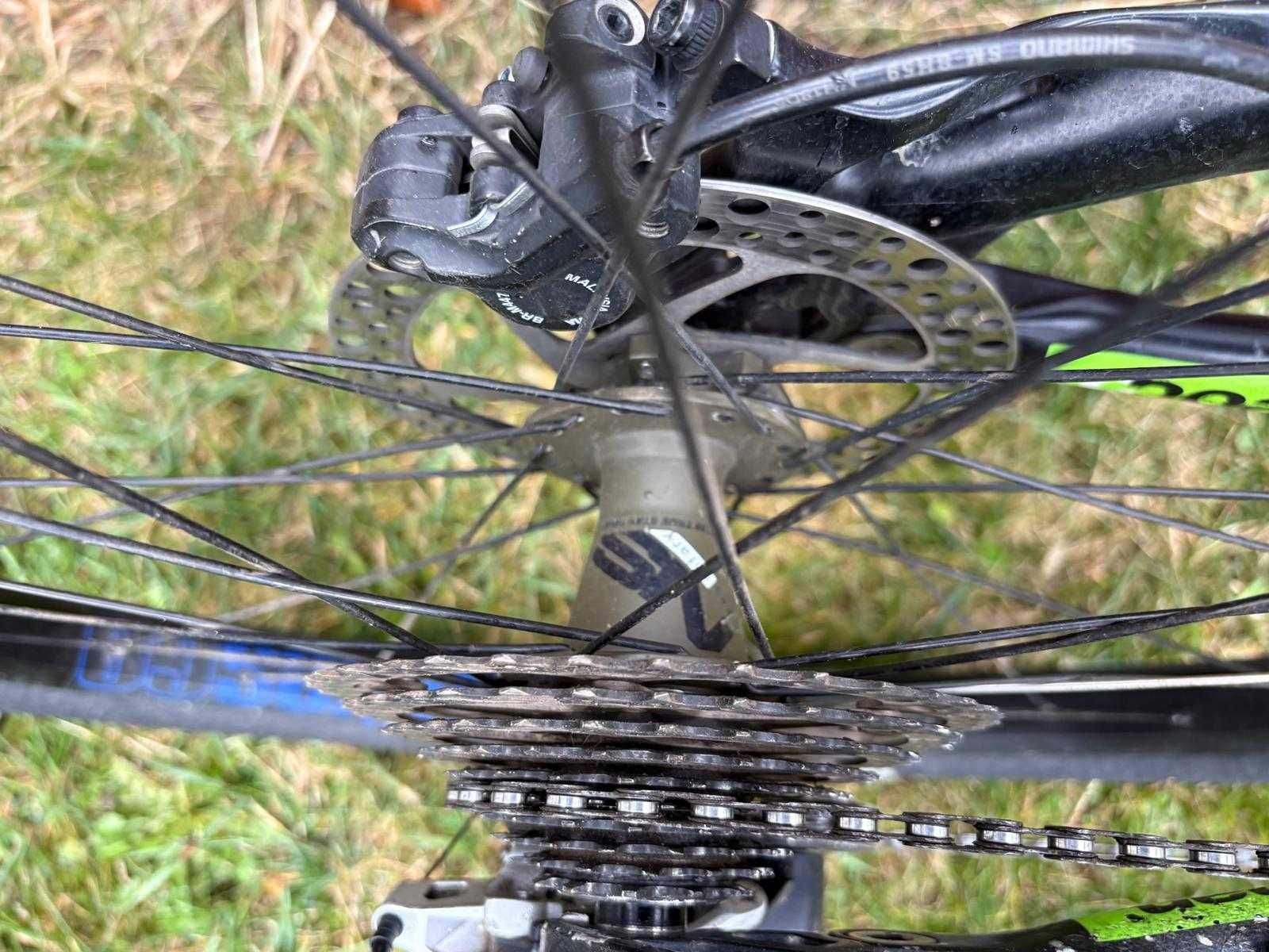 Rower Brytyjskiej marki cboardman PRO FULL MTB Rox Shox L