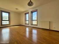 Apartamento T2 para arrendamento