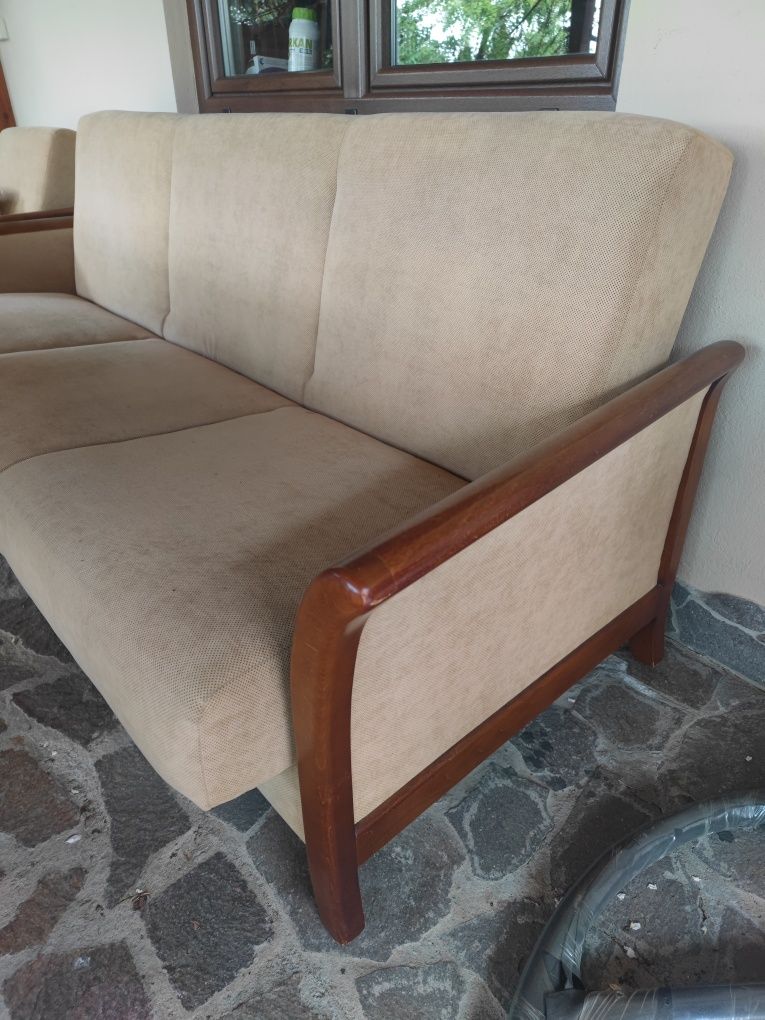 Zestaw wypoczynkowy  sofa + 2 fotele