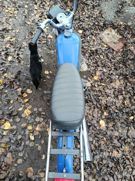 Продам карпати з двигателем от мустанга