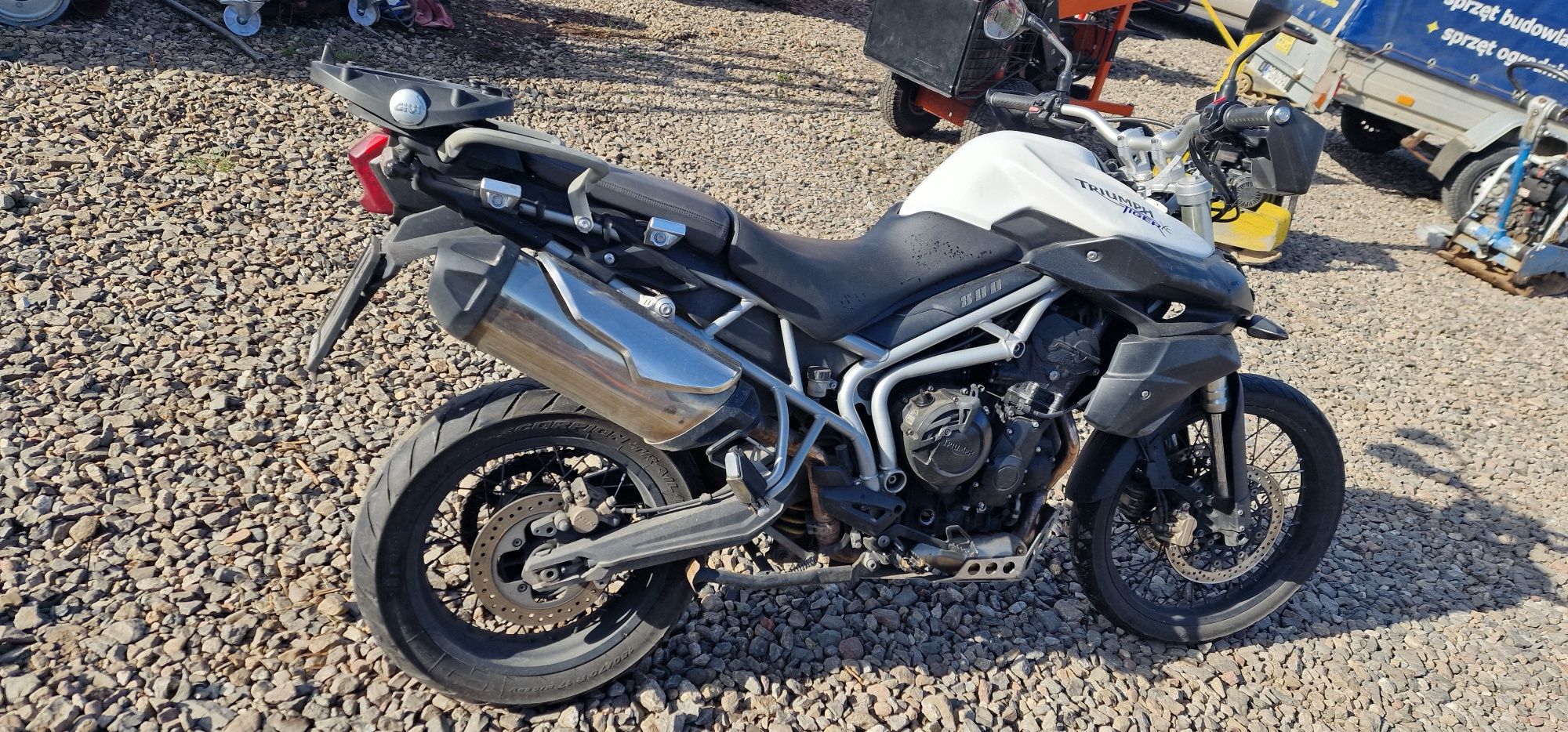 Triumph tiger xc 800.  2011 uszkodzony