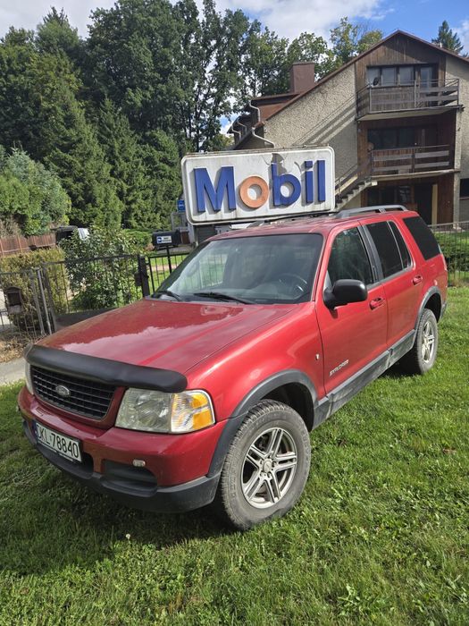 Amerykanski Ford Explorer