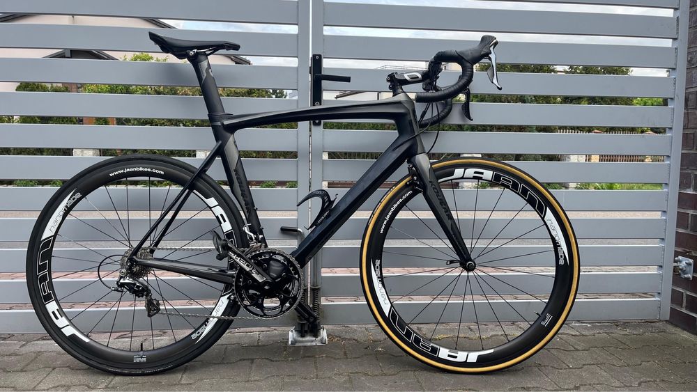 Włoski rower Kuota Koguar jak Pinarello Trek Bianchi Giant