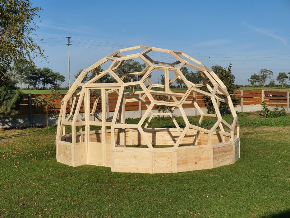 Kopuła geodezyjna namiot sferyczny igloo zadaszenie basenu jacuzzi