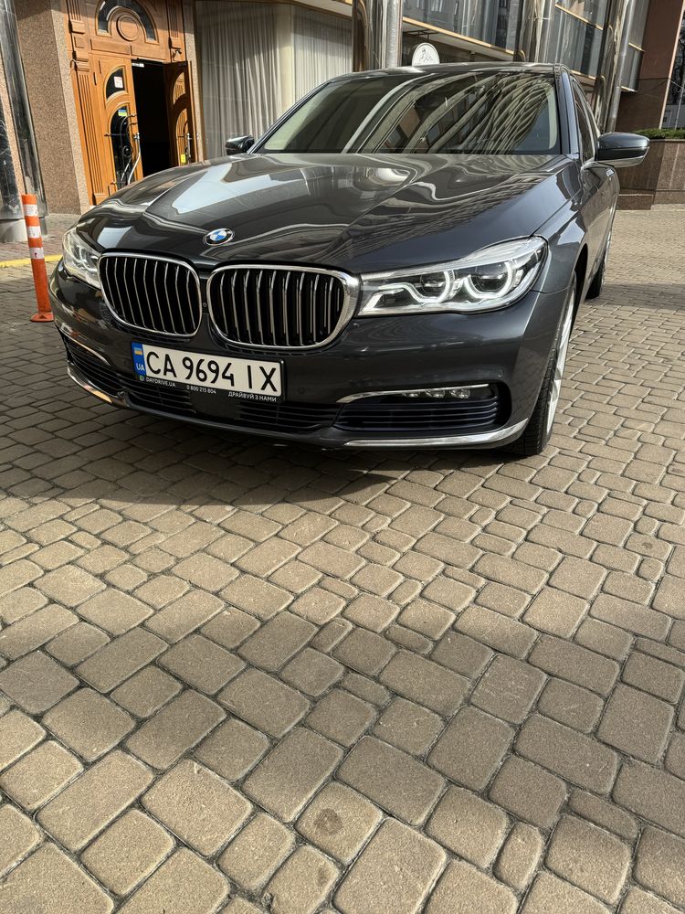 Bmw 750 XI в отдичном состоянии