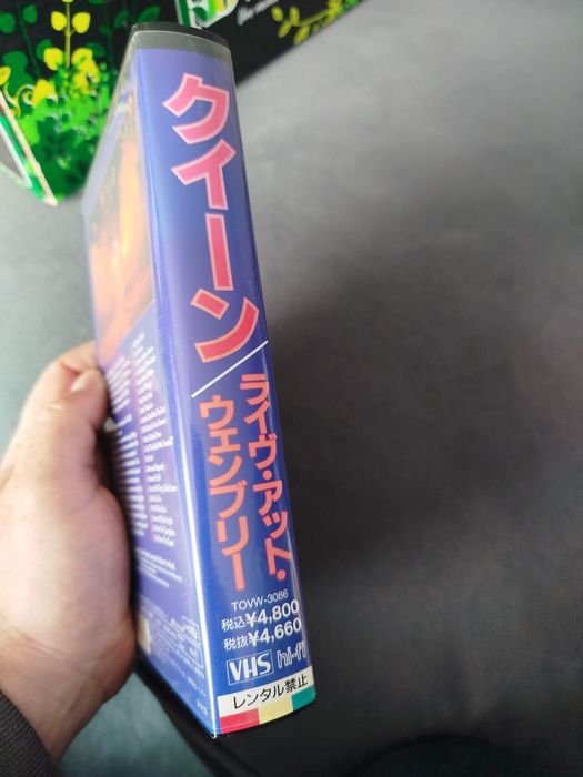 Cassetes VHS edições japonesas dos Queen
