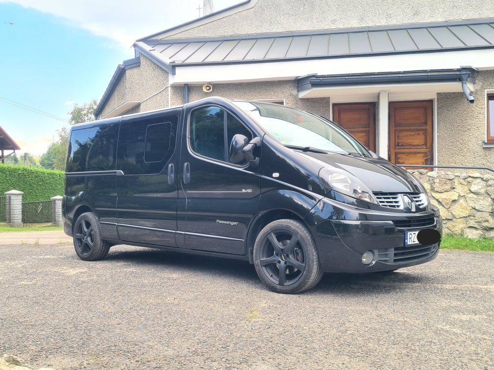 Black Edition 9os long klimatronik Trafic Vivaro Primastar bus zamiana