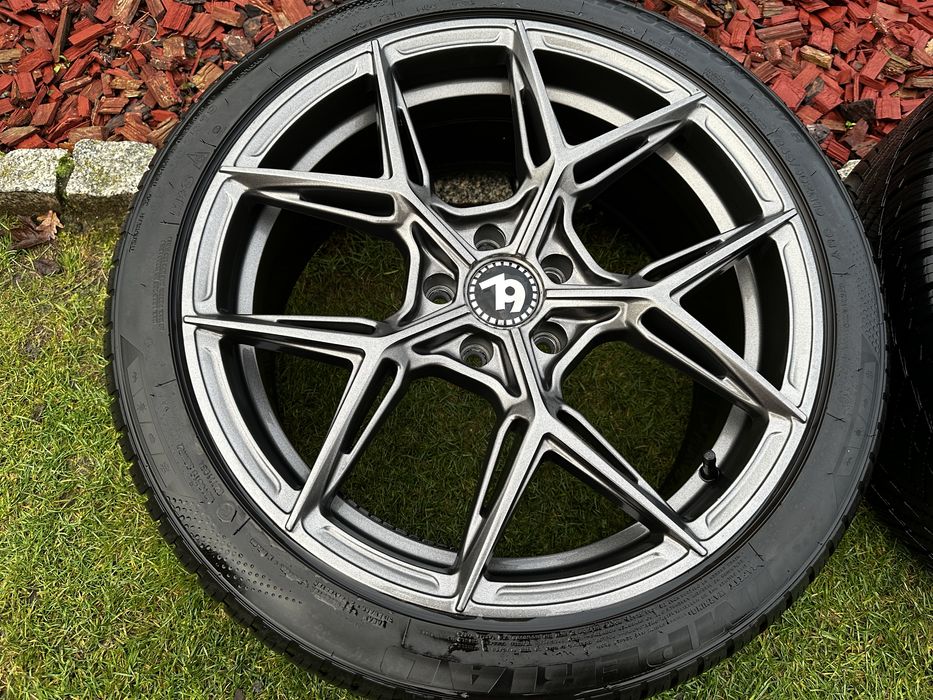 Felgi aluminiowe z oponami