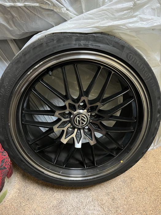 Диски Volkswagen Колеса 5/112 R18 Резина Continental 225/40