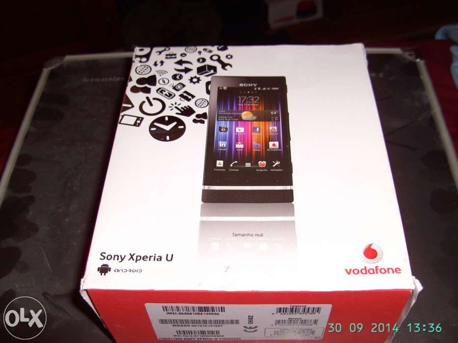 Telemovel Sony xperia u