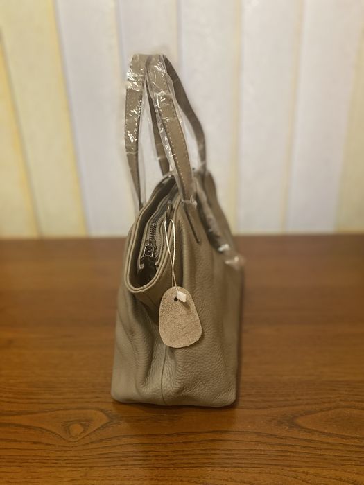 Жіноча шкіряна сумка.