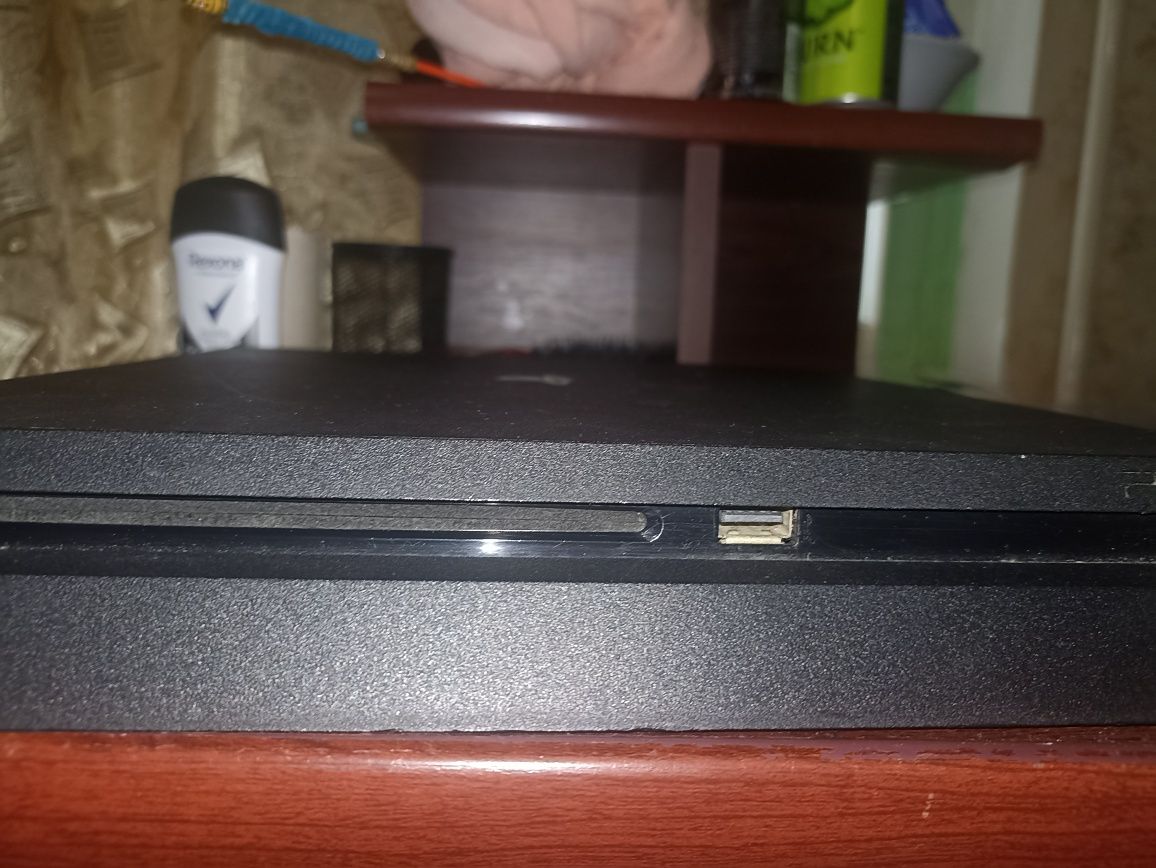 Sony playstation 4 с двумя джойстиками