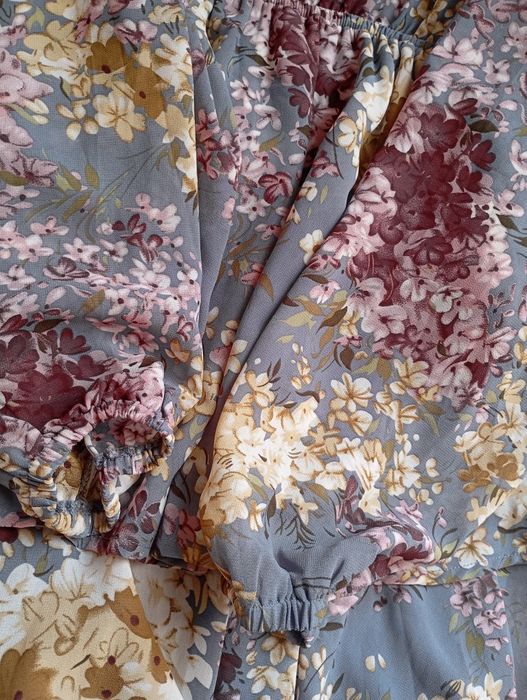 NA-KD S-M elegancka NOWA niebieska sukienka midi w kwiaty