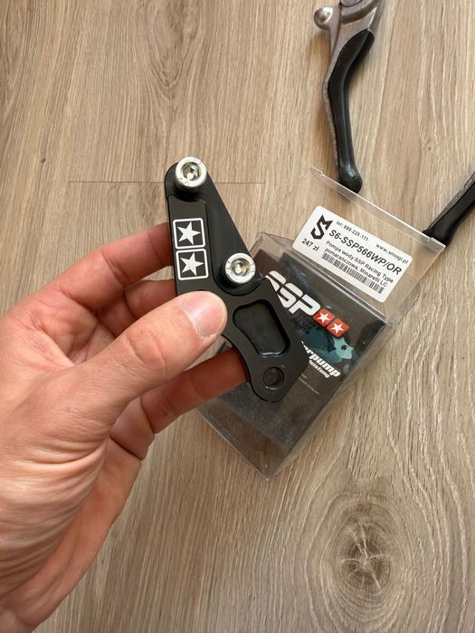 Części Yamaha Aerox Yasuni Stage6 Polini Malossi Zacisk rama sztyca