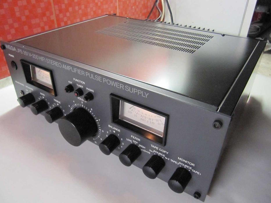 ДОБРОТНИЙ Підсилювач від SONY - Wega JPS 351V-130 HI-FI *Gold Vintage