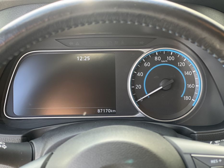 Nissan Leaf 62 kw bose