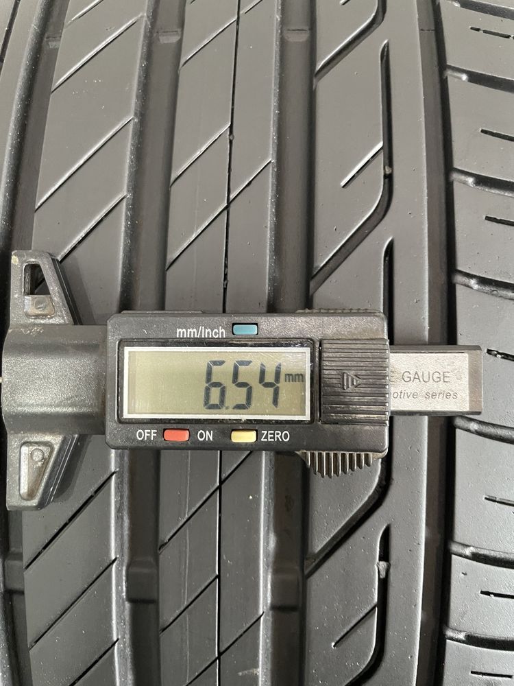 225/55 R17 Bridgestone Turanza T001