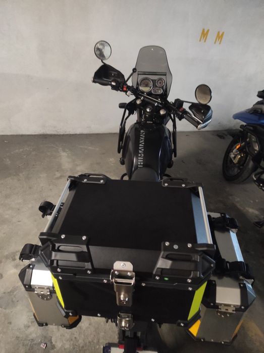 Royal Enfield Himalayan 410