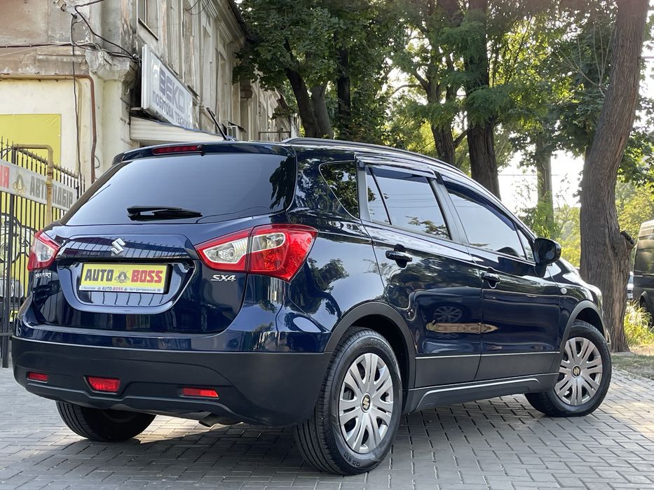 Suzuki SX4                   .