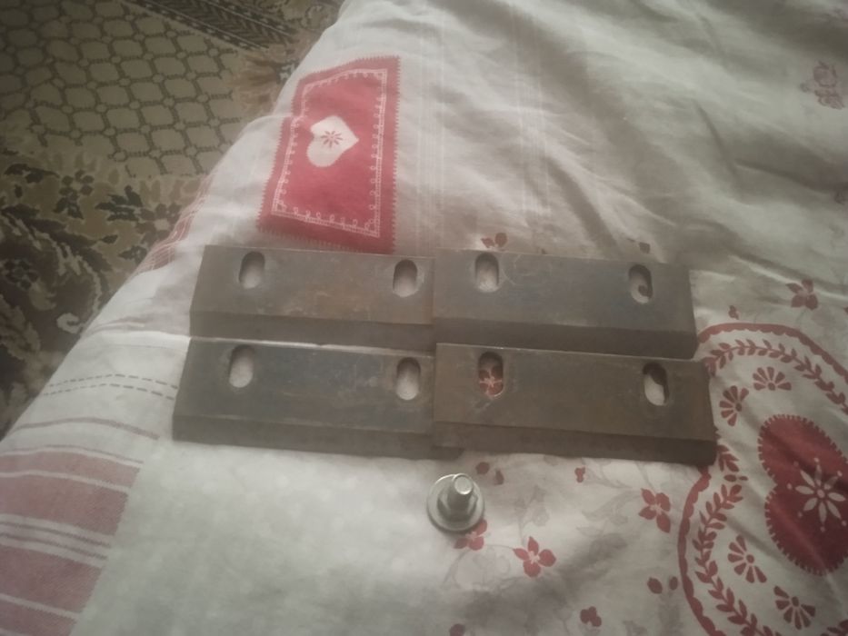 До УБДС запчастини нові працюючі.