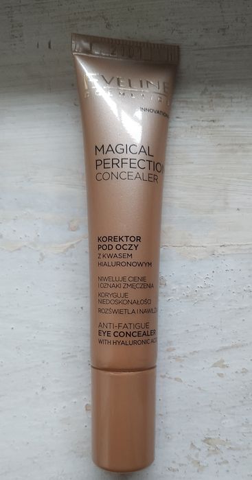 Magical perfection concealer, Eveline