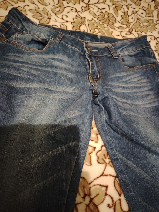 Jeansy  damskiie
