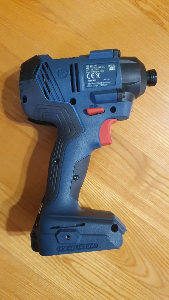 Zakrętarka udarowa Bosch GDR 18V-160. Nie używana.