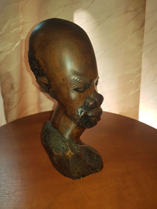 Rzeźba afrykańska z hebanu