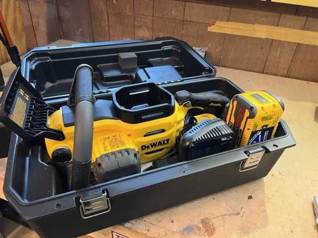 Пила Dewalt dccs677b