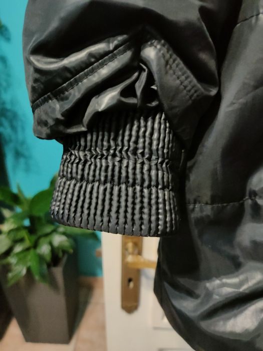 Czarny dłuższy zimowy płaszczyk ciepły do 110 biust