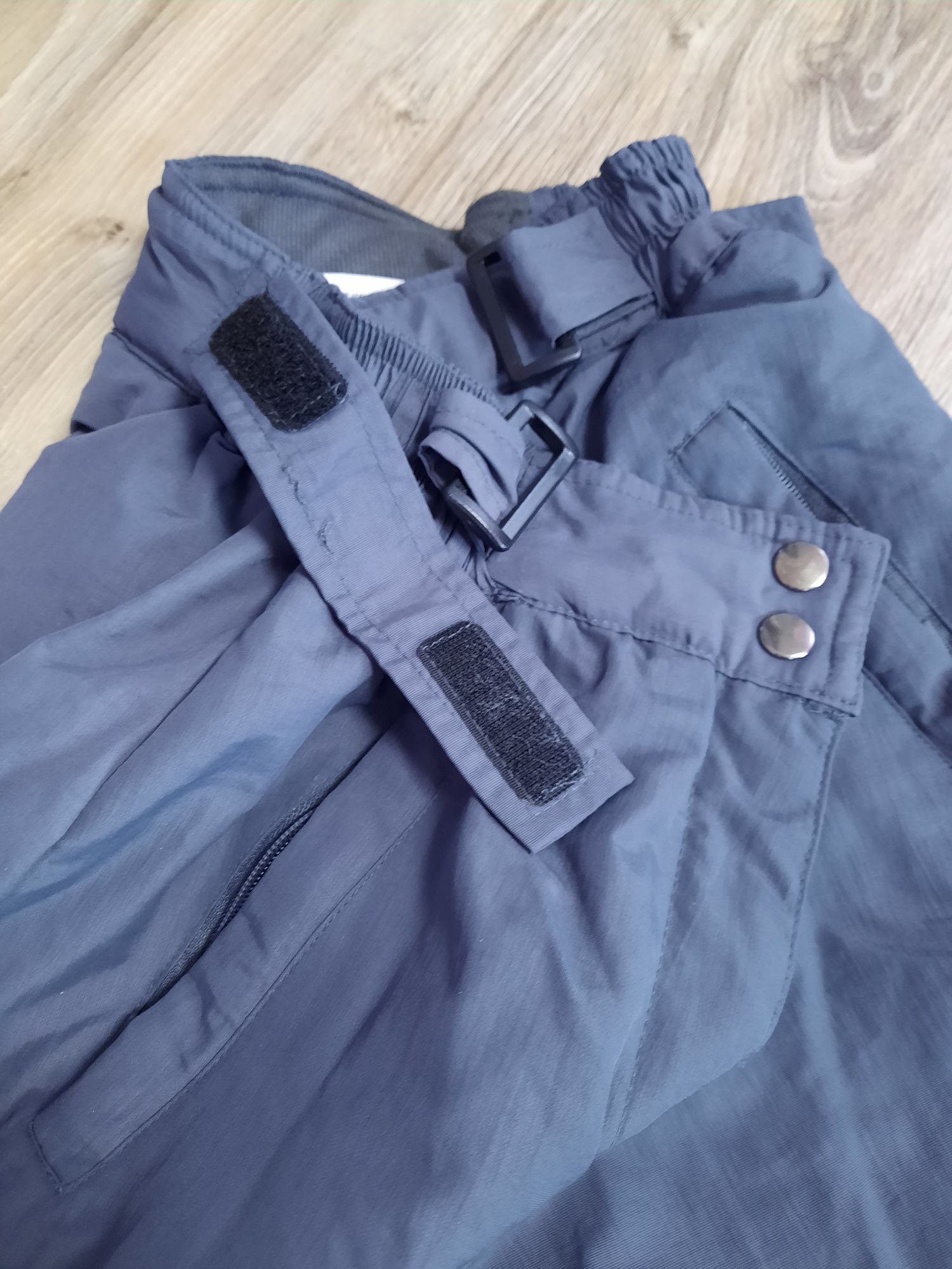 Теплі і функціональні лижні штани сірого кольору