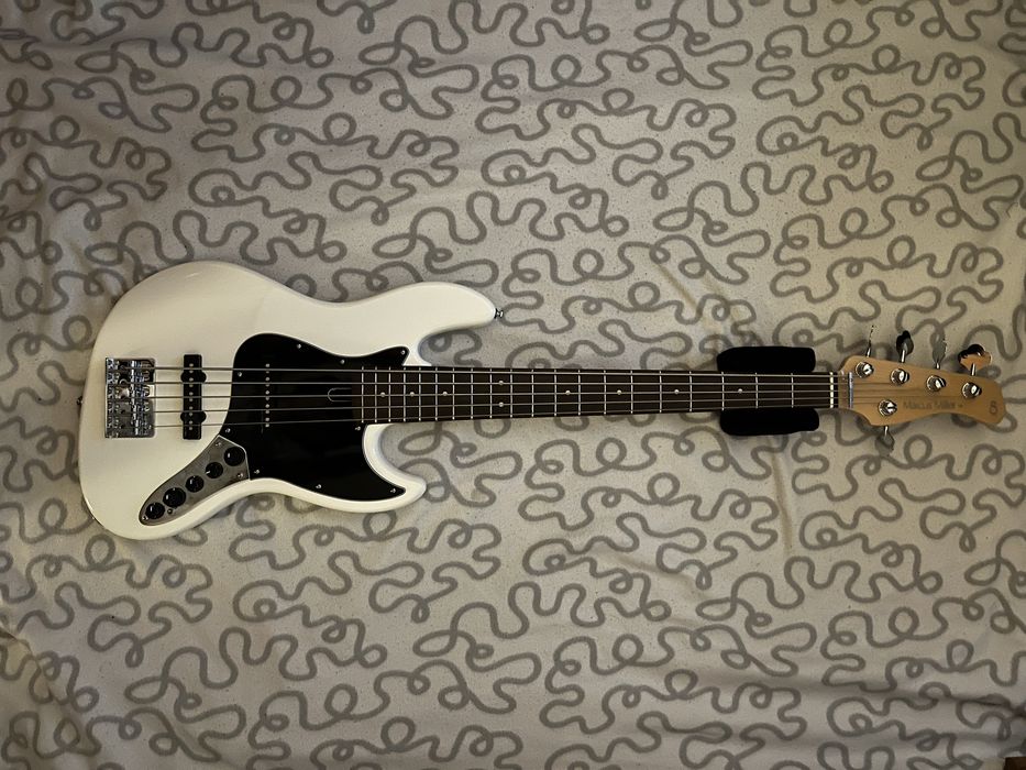 Gitara basowa 5-strunowa Marcus Miller V3 5 2nd Gen