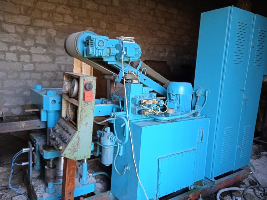 Гипер. прес для изготовления кирпича прес кирпичний